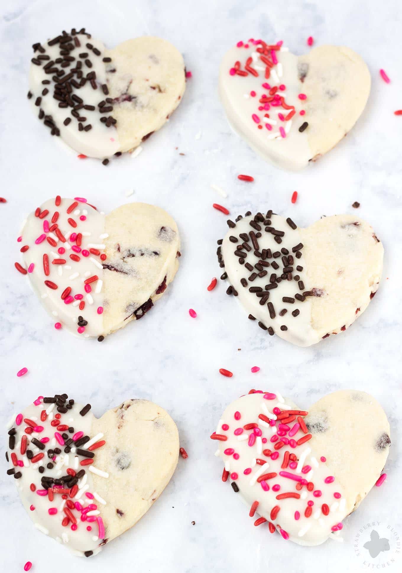 White Chocolate Cranberry Shortbread Heart Cookies - Strawberry Blondie ...