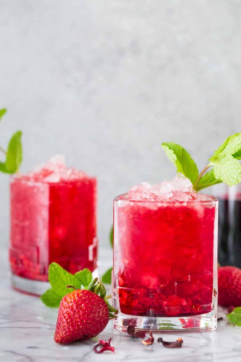 Strawberry Hibiscus Mint Julep - Strawberry Blondie Kitchen