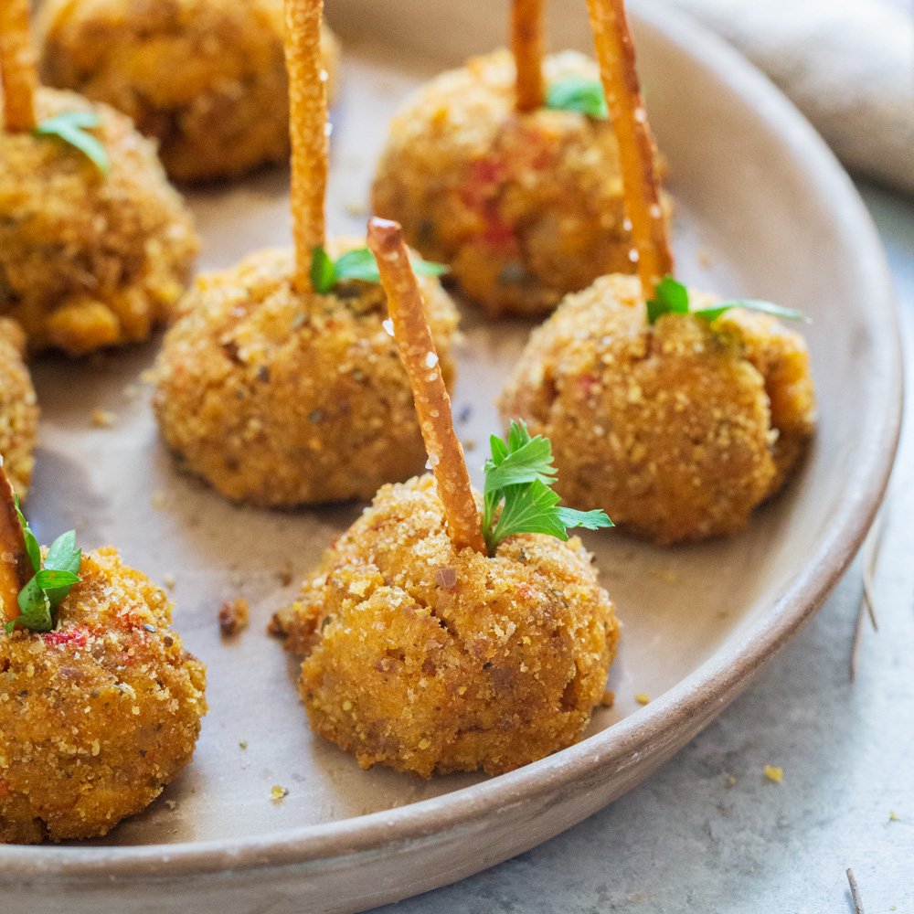 Pumpkin Sausage Cheese Balls - Strawberry Blondie Kitchen